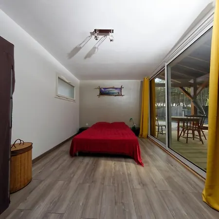 Modern And Cozy Private Jacuzzi Вьёй-Сен-Жирон