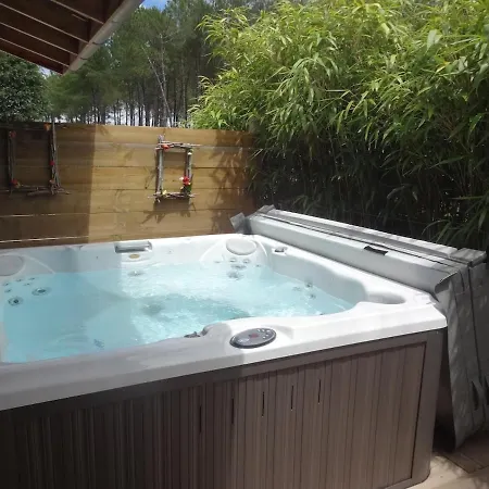Modern And Cozy Private Jacuzzi *